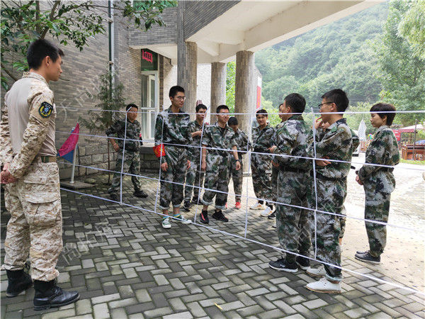 西安团建活动--穿越电网