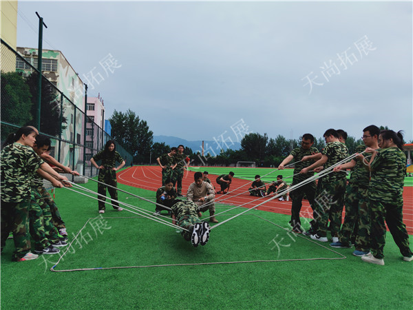西安团建活动--荆棘排雷 西安团建活动--荆棘排雷