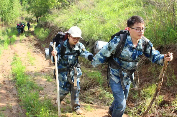 徒步拉练
